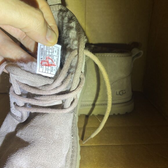 UGG Neumel Shearling Chukka Sand Beige Suede Boots 1094269 US Sz 7 UK 5 EU 38 24 main image 9